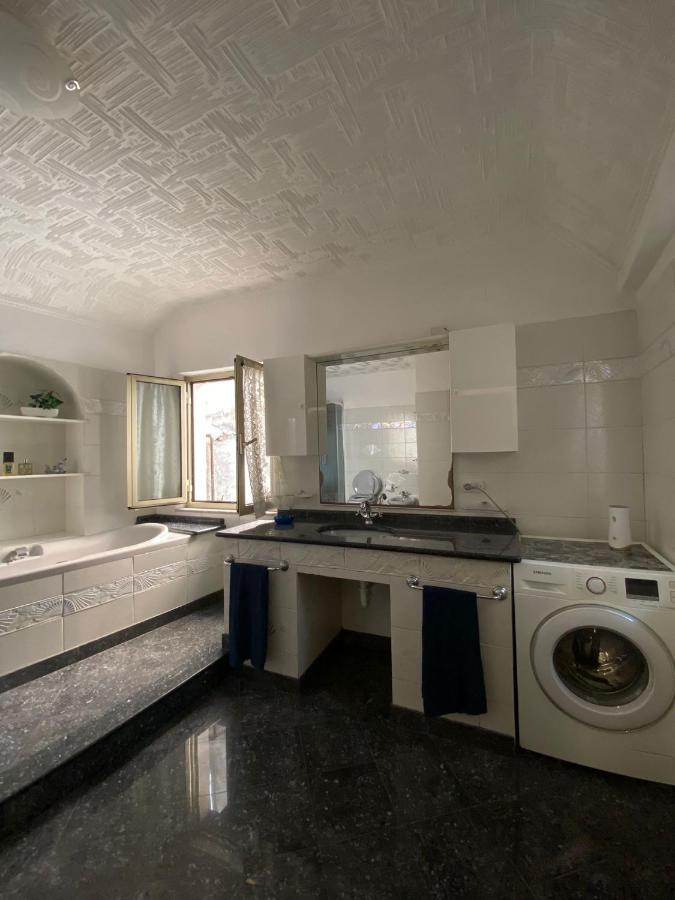 Appartamento La Palma Di Rafe Genova Esterno foto